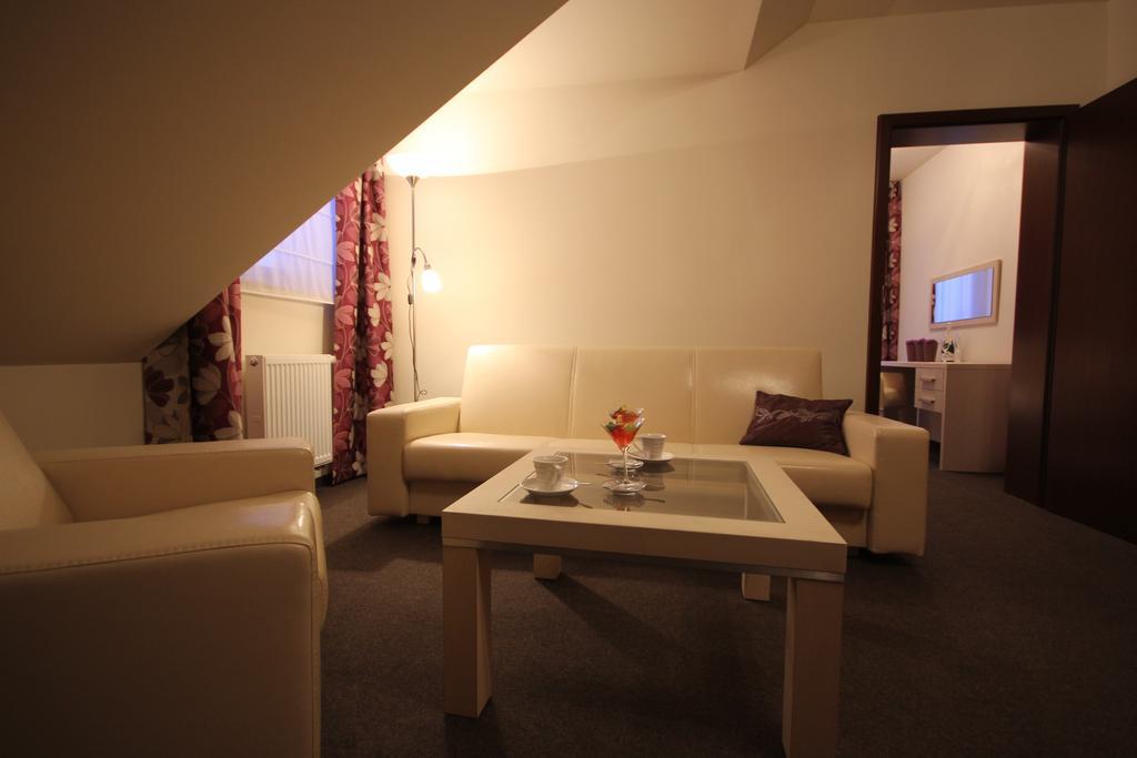 Biala Akacja Resort & Business Prudnik Oda fotoğraf